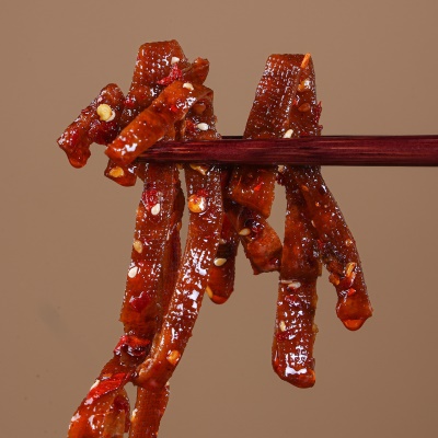 平江醉湘甜灯影豆腐丝辣条香辣爆辣豆腐干湖南特色辣丝解馋零嘴